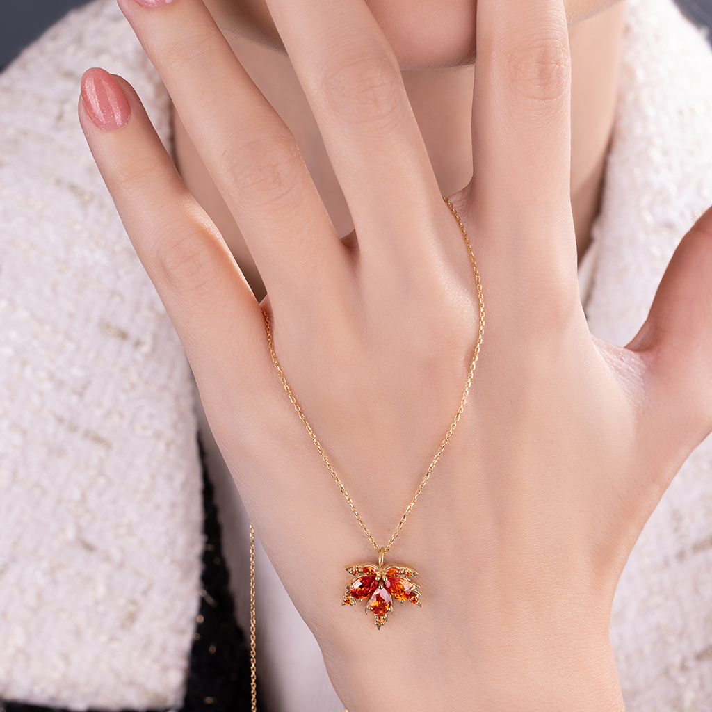 1X0A3447 پلاک طلا مدل برگ پاییزی