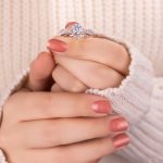 حلقه نشون تک نگین مدل وی تک تخمه