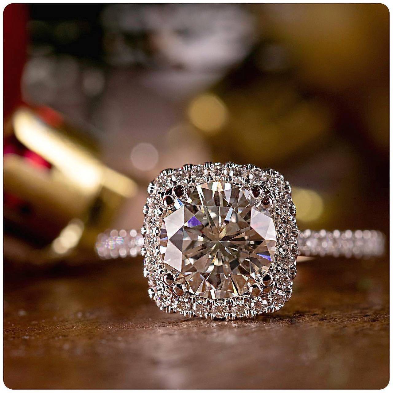 000899.jpg انگشتر طلا سولیتر