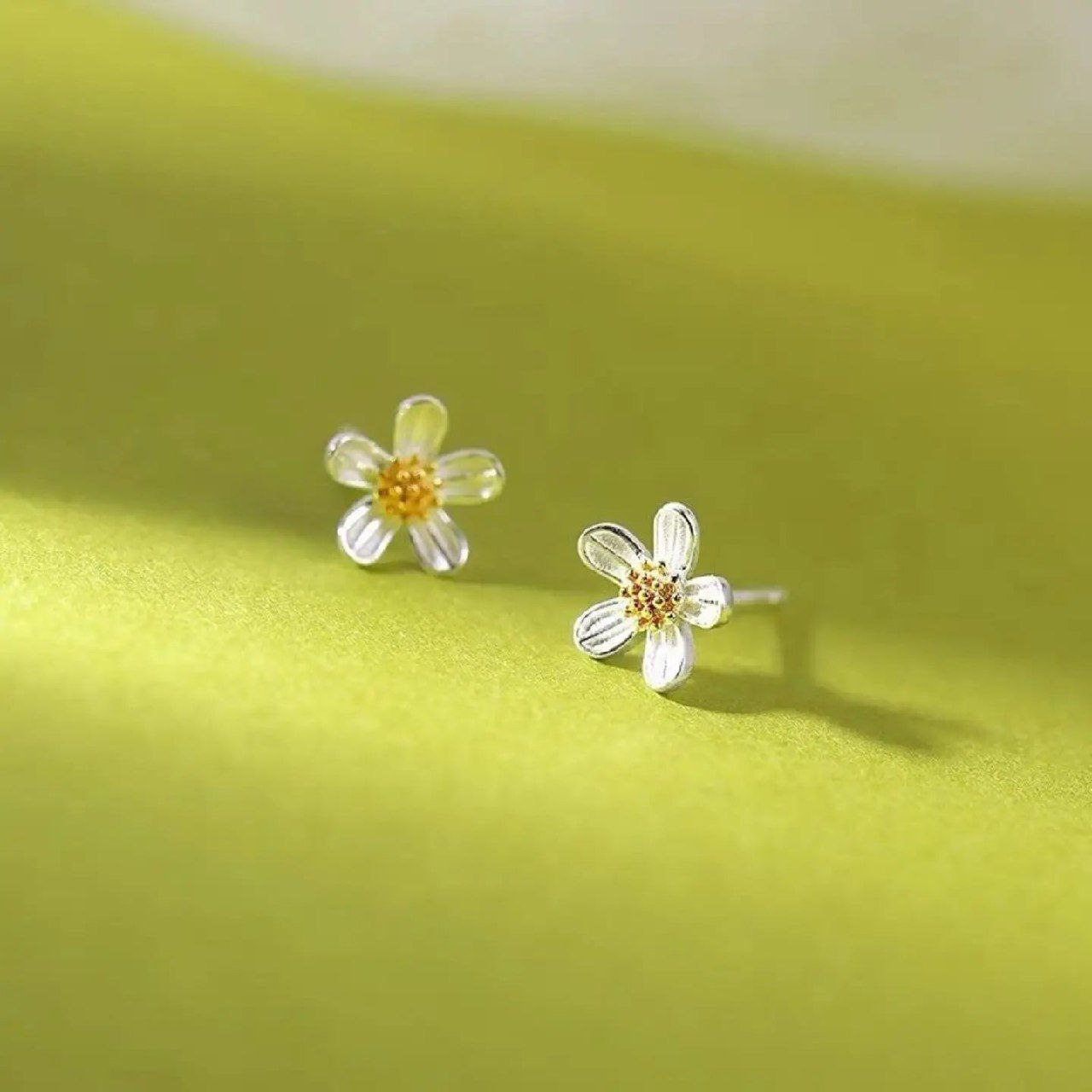 1-24.jpg گوشواره طلا مدل بابونه