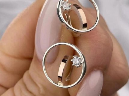 گوشواره طلا حلقه ای تک نگین دو رنگ