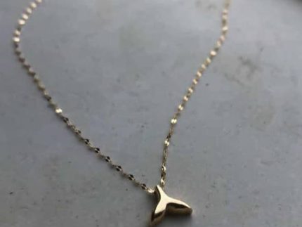 آویز طلا دم وال