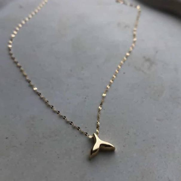 آویز طلا دم وال