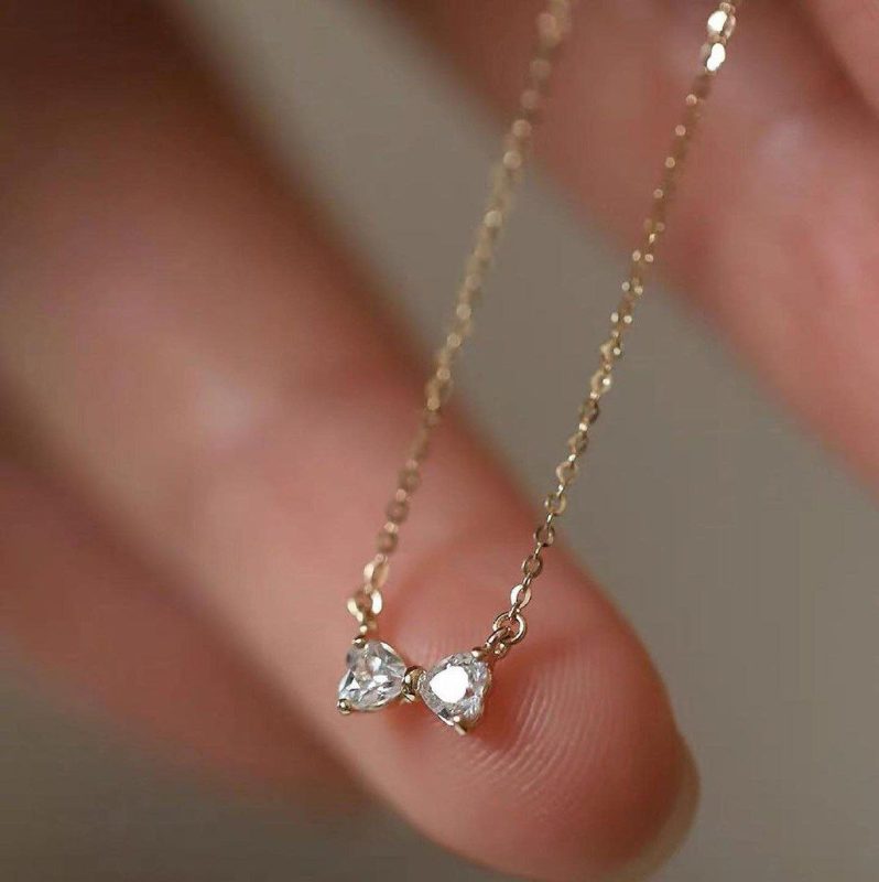 آویز طلا مدل پاپیون