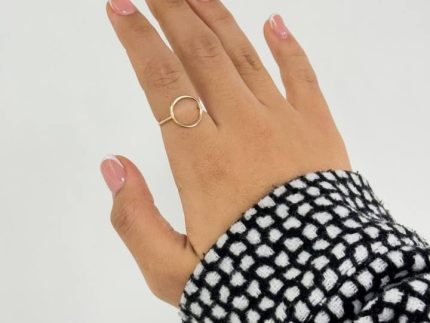 انگشتر طلا مینیمال دایره