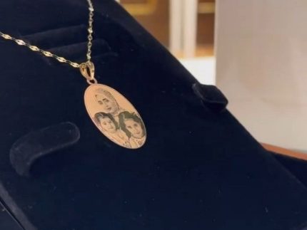 پلاک طلا حک چهره