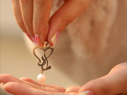 آویز طلا مادر با مروارید