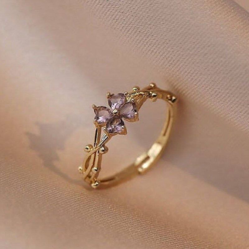 انگشتر طلا طرح شبدر